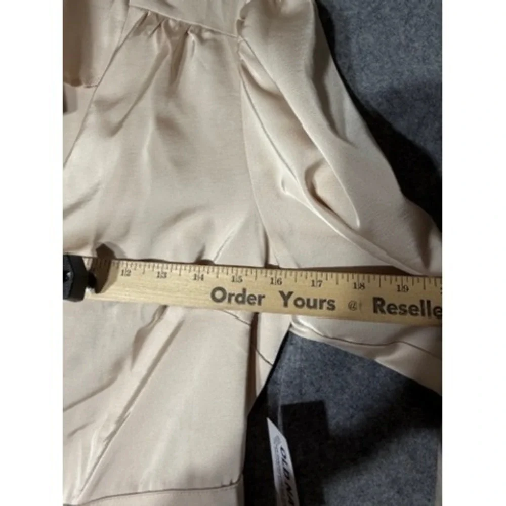 Old Navy Womens Champagne Satin V-Neck Button-Front Peplum Puff Sleeve Top M NEW